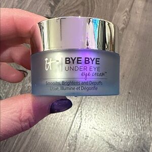 IT Cosmetics Bye Bye Under Eye Cream